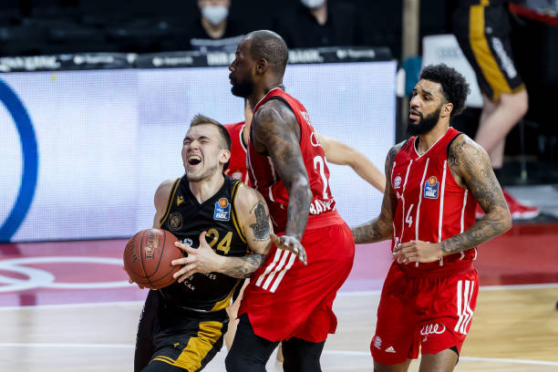 队扩大比分 队扩大比分