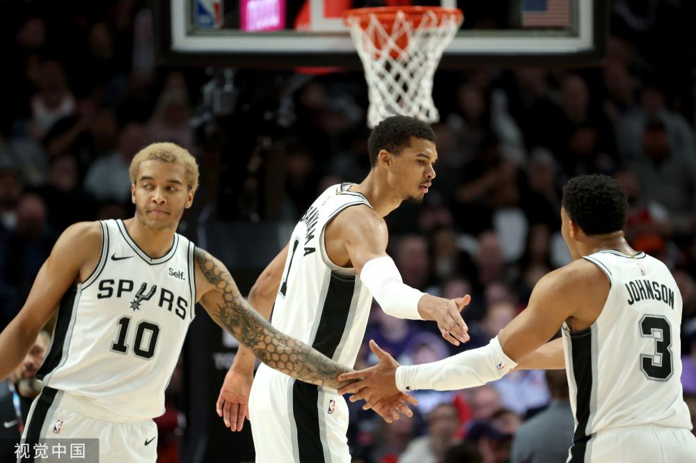 雪运动的普 雪运动的普