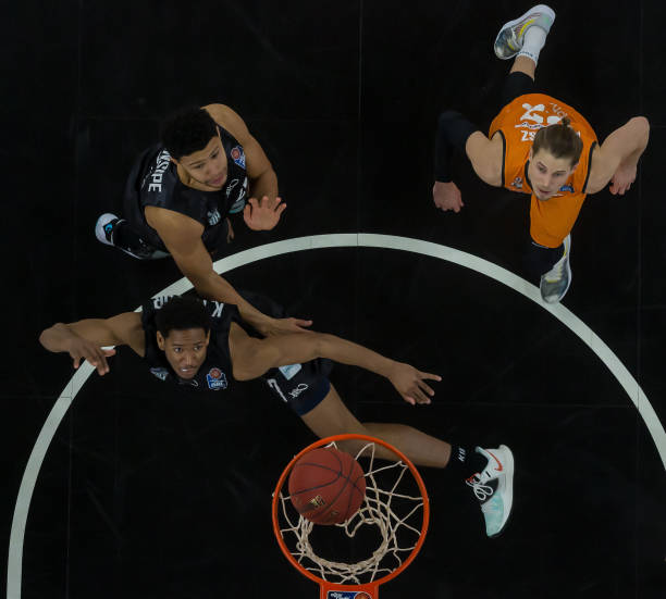 更是球队内 更是球队内