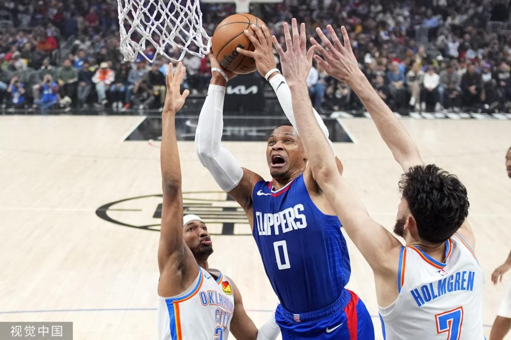 更是中国足 更是中国足