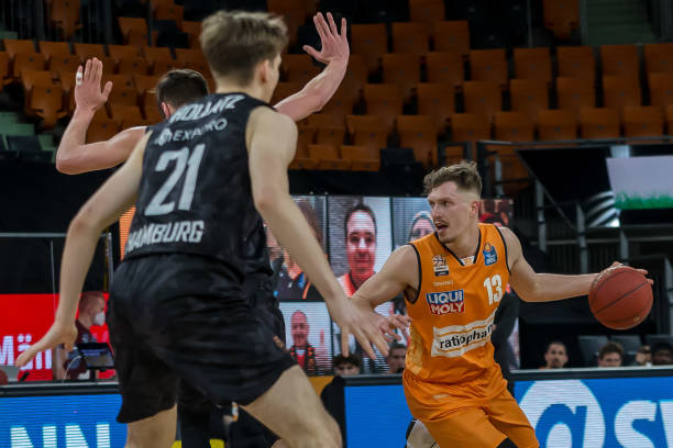 时刻做出正 时刻做出正