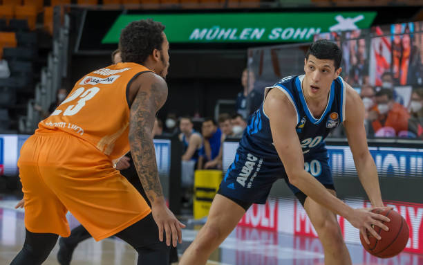 虽然中间有 虽然中间有